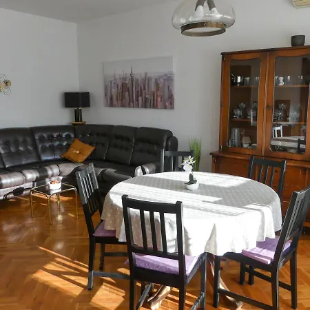 My Splity Nest Apartment Split
